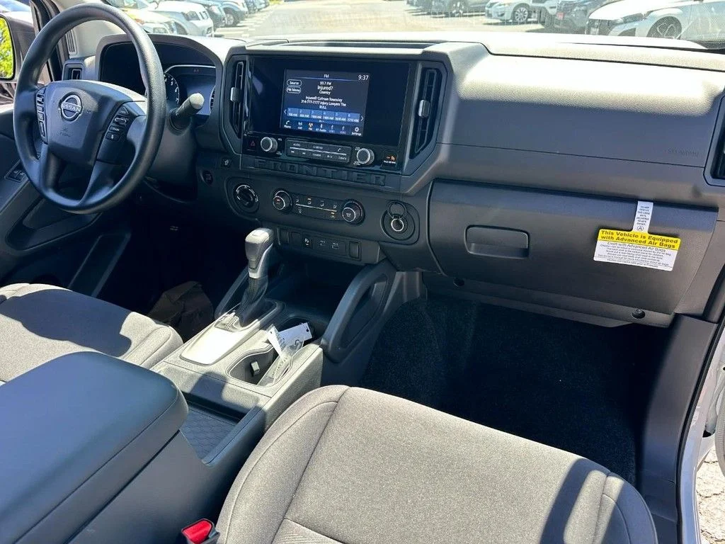 New 2026 Glacier White Nissan King Cab® S image 5