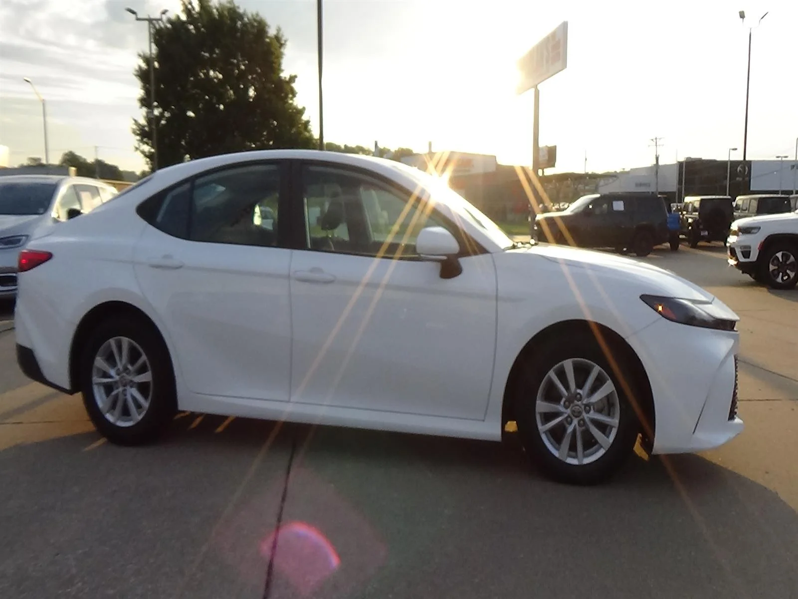 Certified Used 2025 Ice Cap Toyota LE image 5