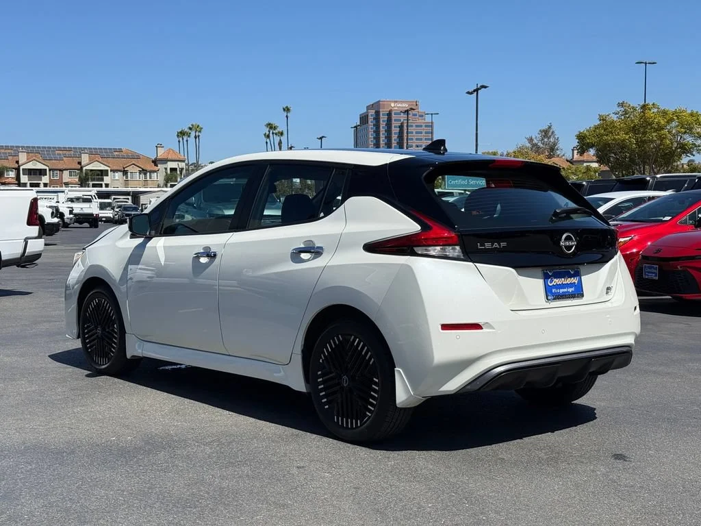 Used 2024 Black Nissan SV PLUS image 9