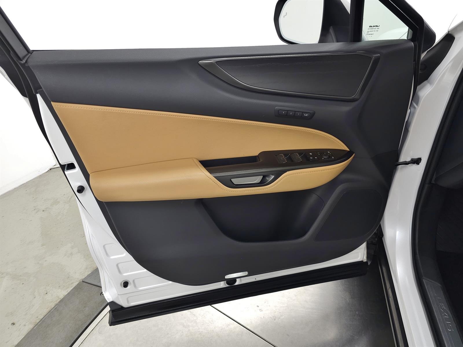 Certified Used 2023 White Lexus Luxury image 15