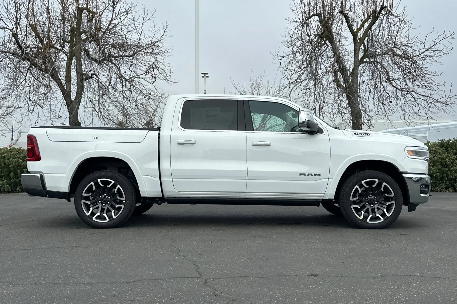 New 2026 Bright White Clear-Coat Exterior Paint RAM Longhorn image 3