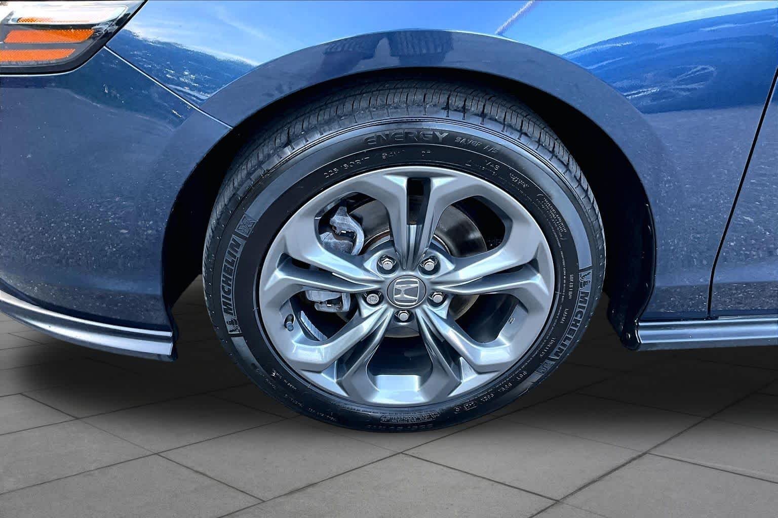 Used 2023 Canyon River Blue Metallic Honda EX image 11