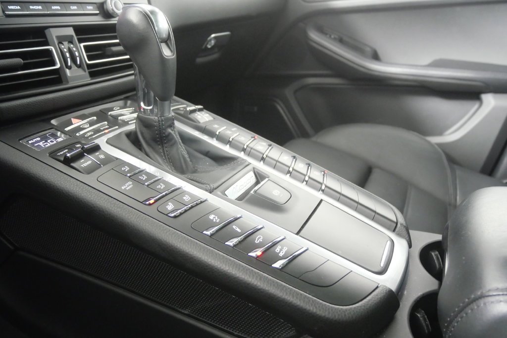 Used 2021  Porsche GTS image 23