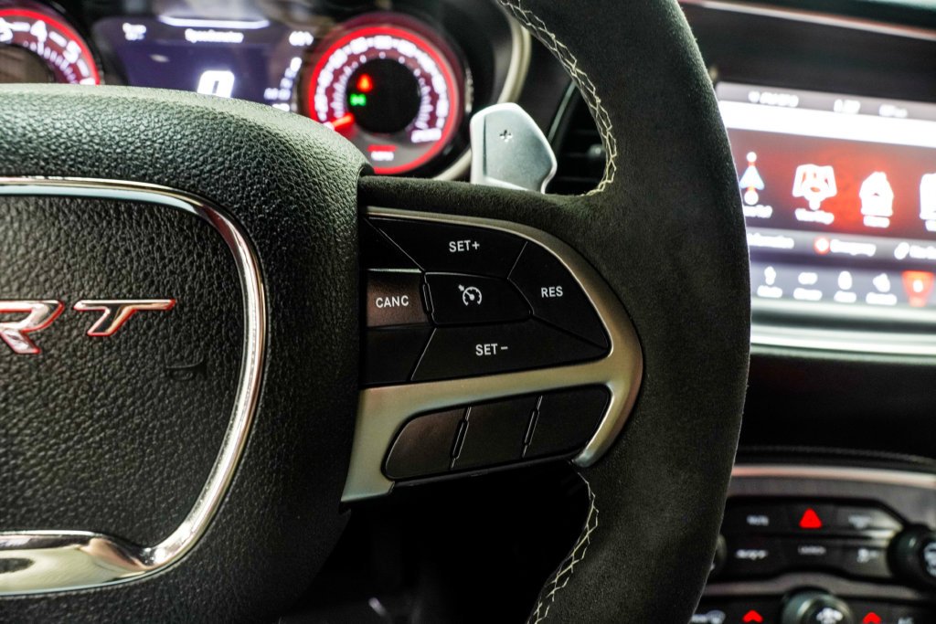 Used 2018 White Dodge SRT image 35