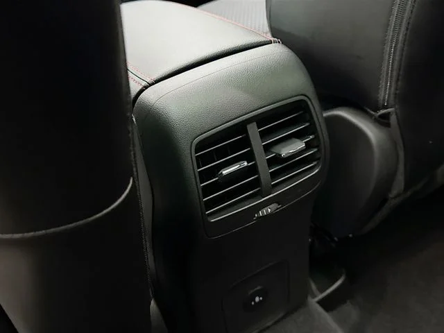 2026 Ford Escape ST-Line Select - Photo 27