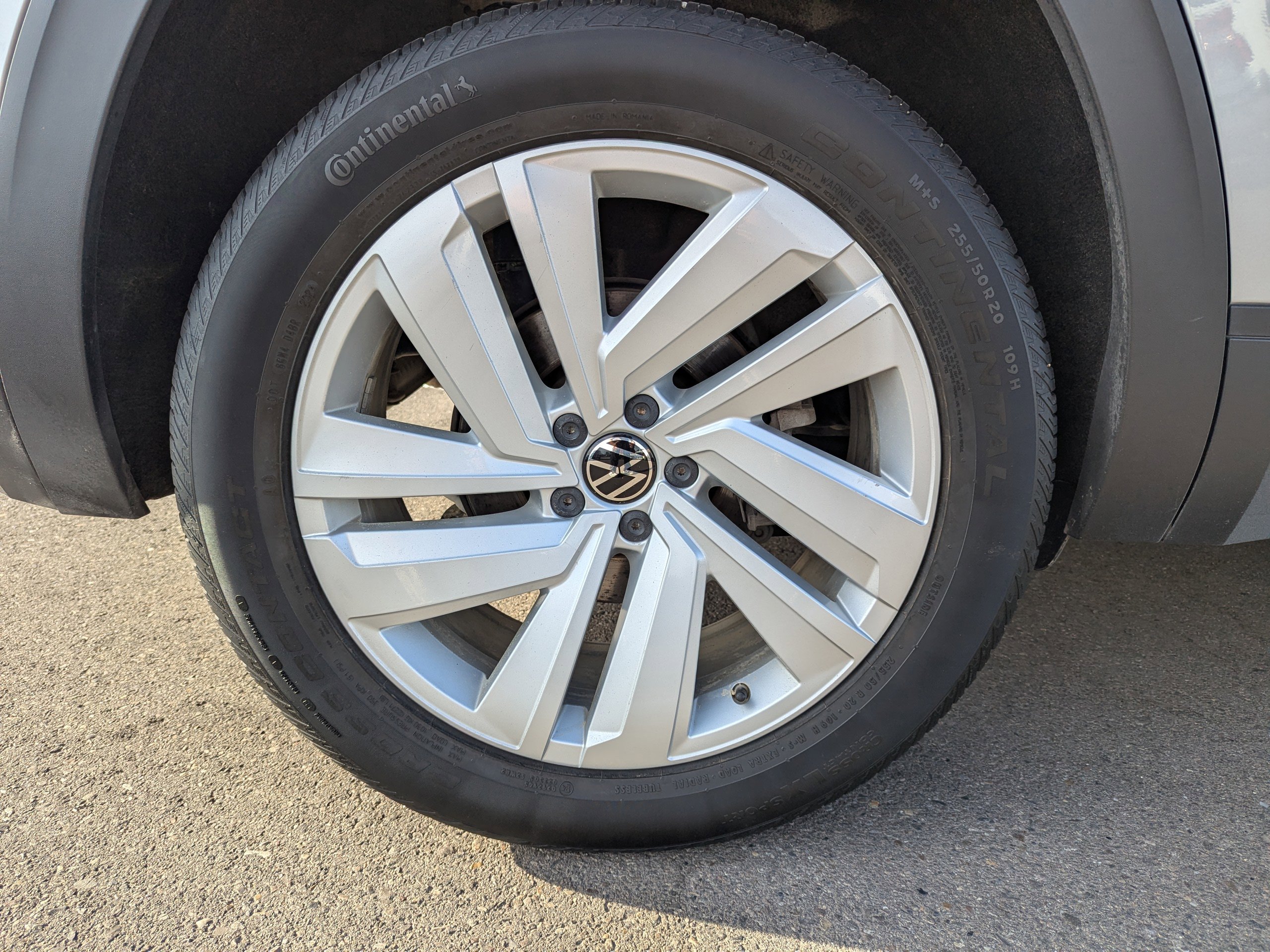 2023 Volkswagen Atlas Cross Sport SE w/Tech - Photo 45