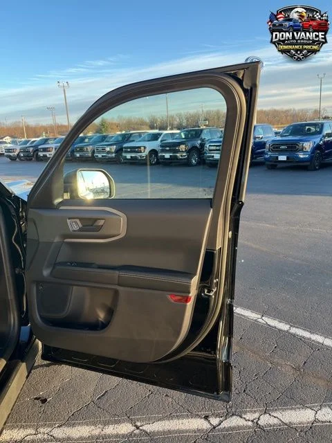 New 2025 Shadow Black Ford Outer Banks® image 30