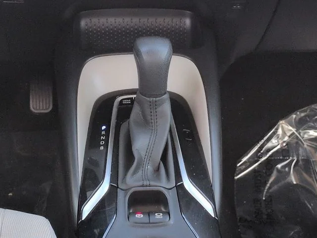 Certified Used 2020 2020 TOYOTA COROLLA HYBRID LE Toyota LE image 18