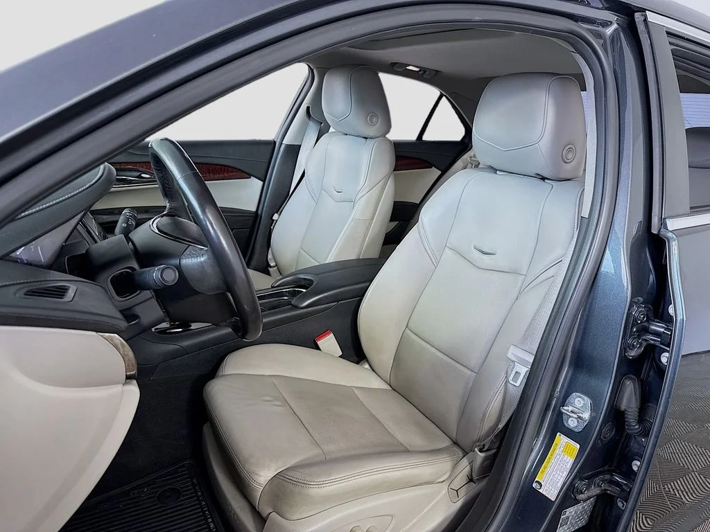 Used 2018 Gray Cadillac 2.0L Turbo Luxury image 23