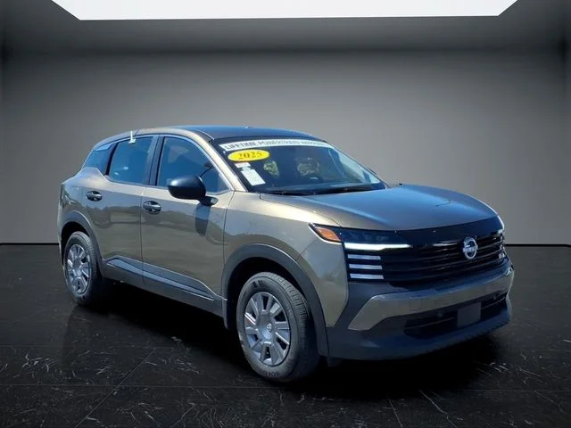Used 2025 Brown Nissan S image 5