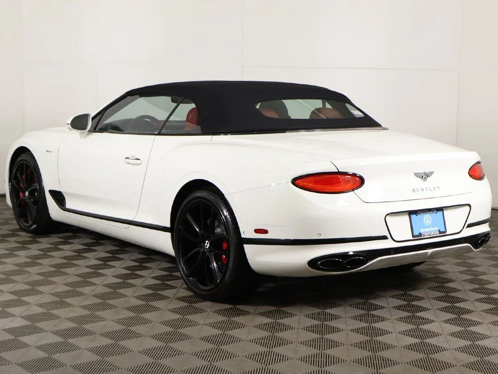 2023 Bentley Continental GTC Azure - Photo 12