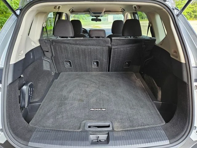 Used 2023 Silver Nissan SV image 16