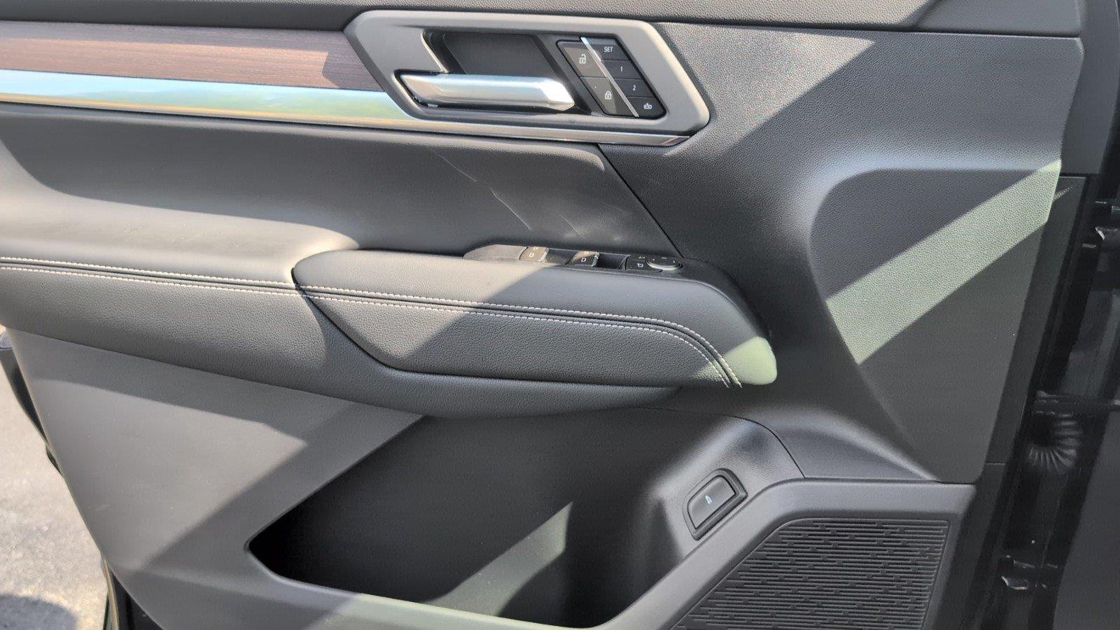 New 2026 Ebony Twilight Metallic GMC Denali image 18