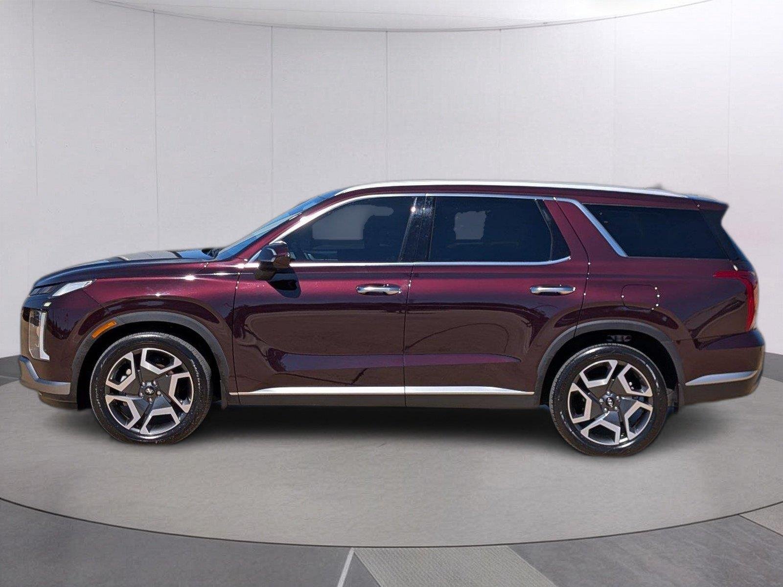 Used 2023 Sierra Burgundy Hyundai SEL image 2