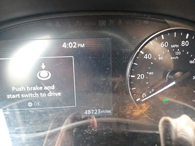 Used 2022 Red Nissan SR image 9