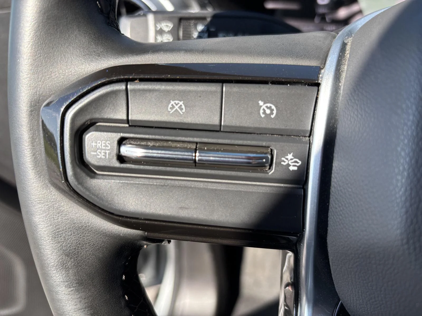 Used 2024 Sterling Gray Metallic Chevrolet LT image 21
