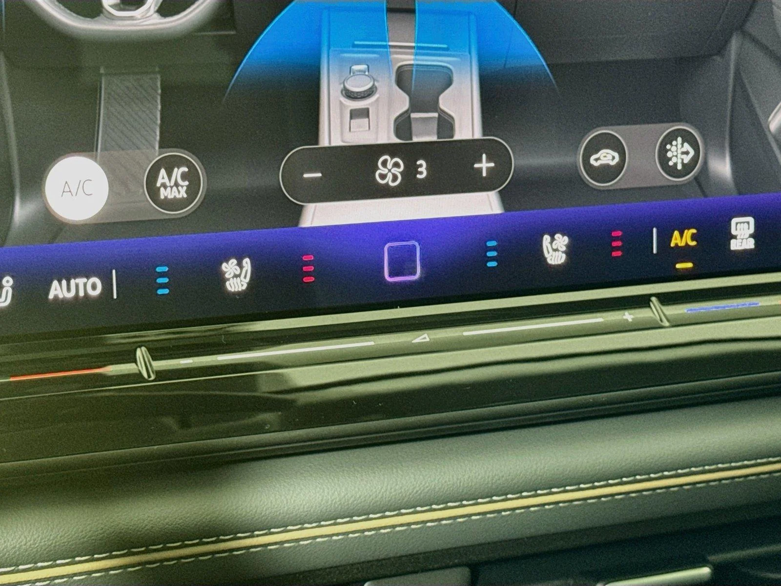 New 2027 Sandstone Volkswagen SE w/Technology image 19