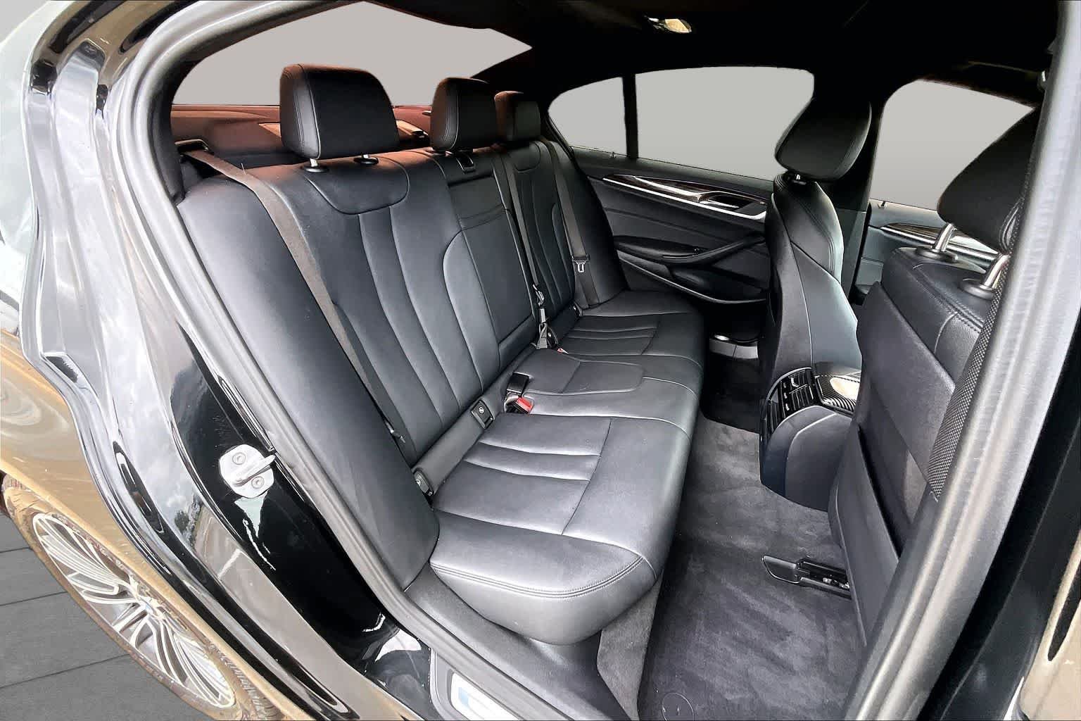 Used 2020 Black Sapphire Metallic BMW 530i image 20