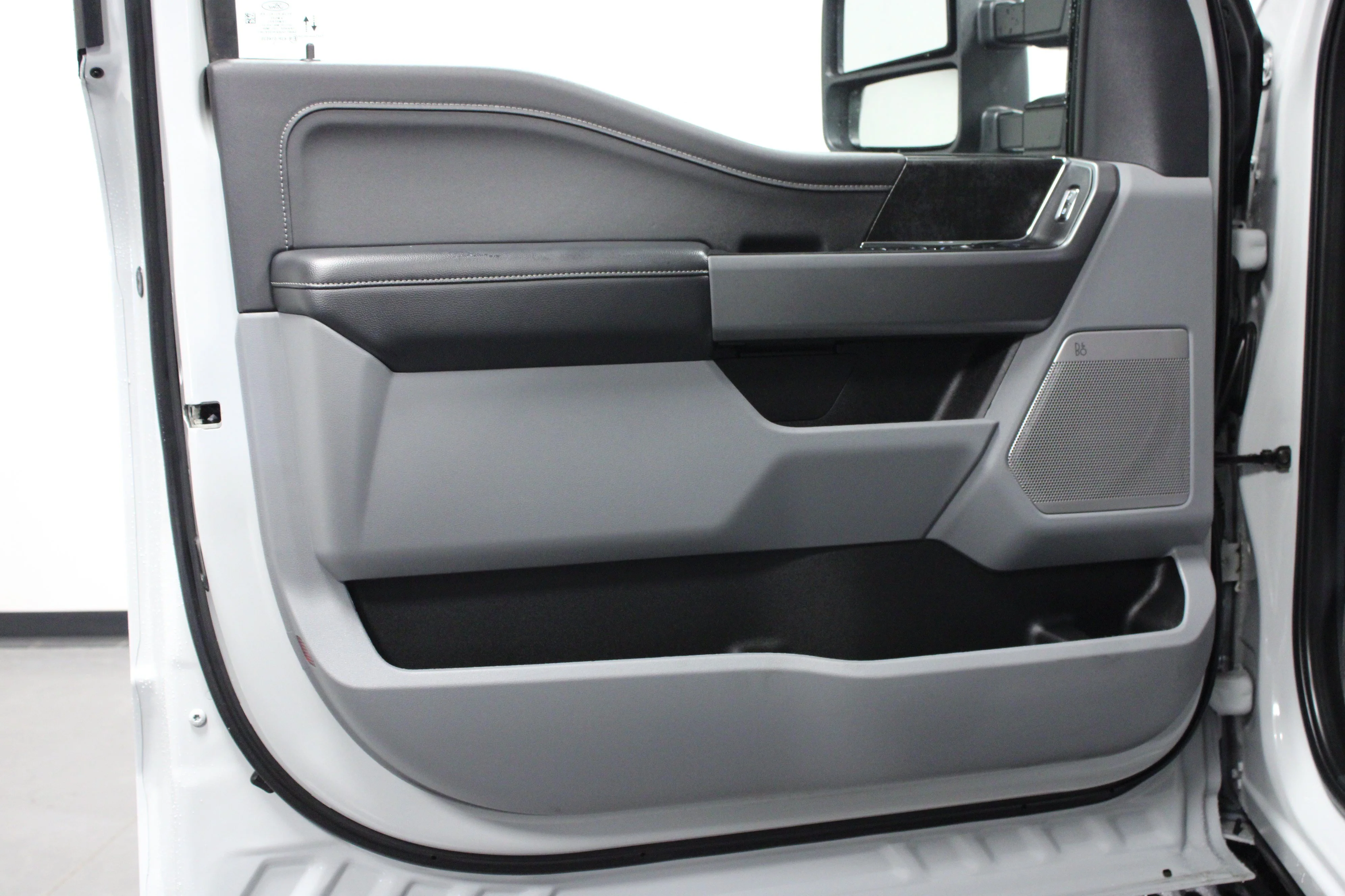 Used 2025 Avalanche Ford XLT image 11