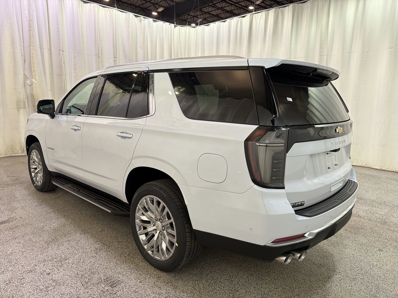 New 2026 Polar White Tricoat Chevrolet Premier image 9