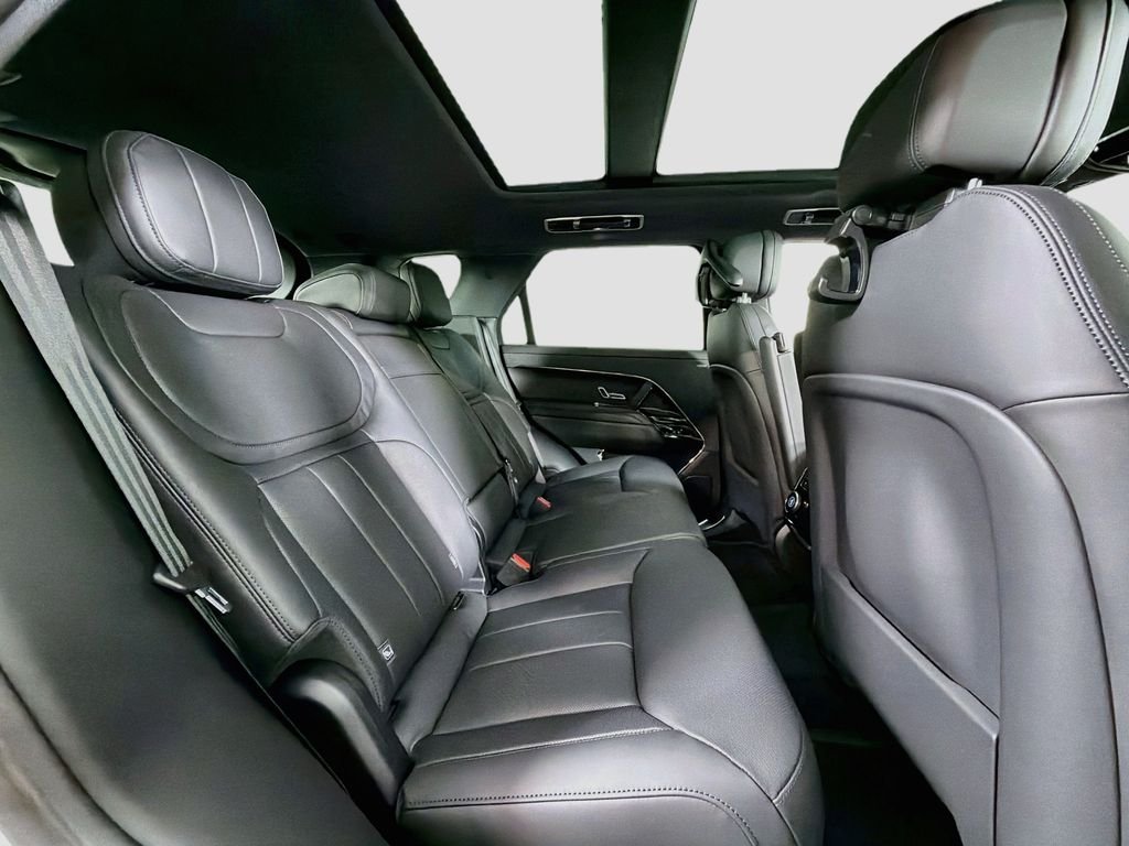 New 2027 Fuji White Land Rover Dynamic SE P400 image 29