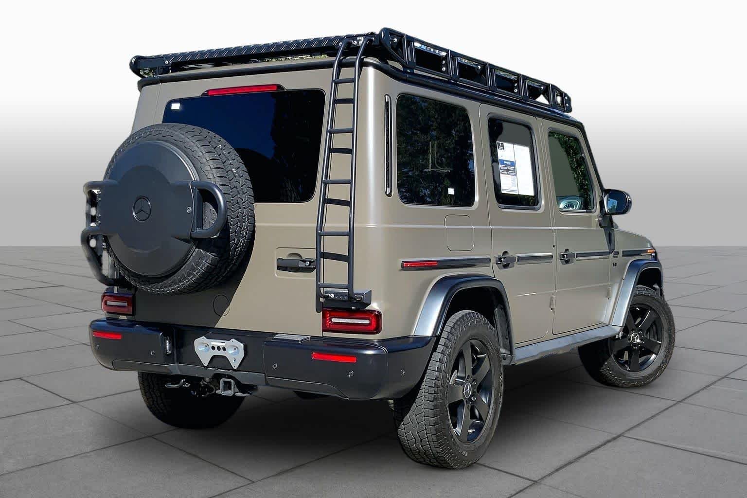 Used 2022 MANUFAKTUR Mystic Brown Metallic Mercedes-Benz G 550 image 13