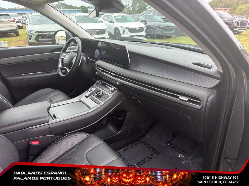 Used 2025 Gray Hyundai SEL Premium image 36