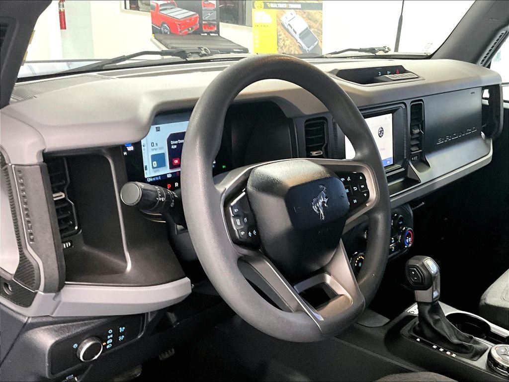 Used 2021 Blue Metallic Ford Base image 8