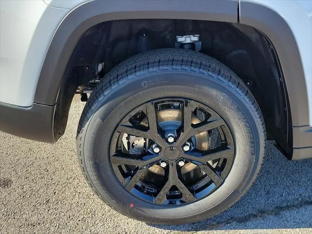 New 2025 Bright White Clear-Coat Exterior Paint Jeep Altitude X image 19