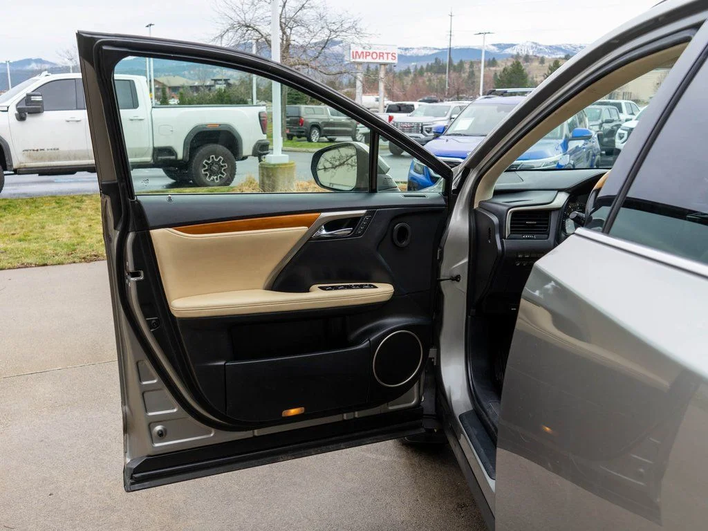 Used 2022 Silver Lexus 350 image 17