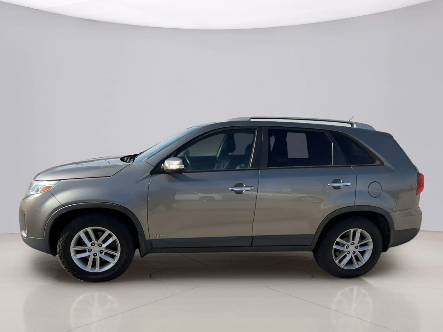 Used 2015 Gray Kia LX V6 AWD image 6