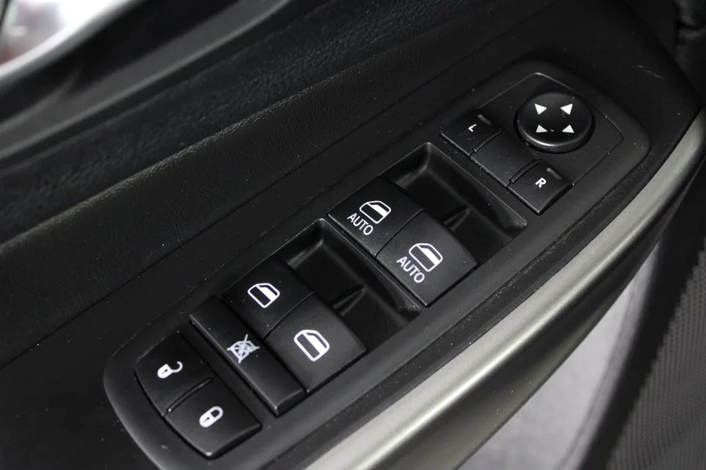 Used 2020 Gray Jeep Latitude Plus image 22