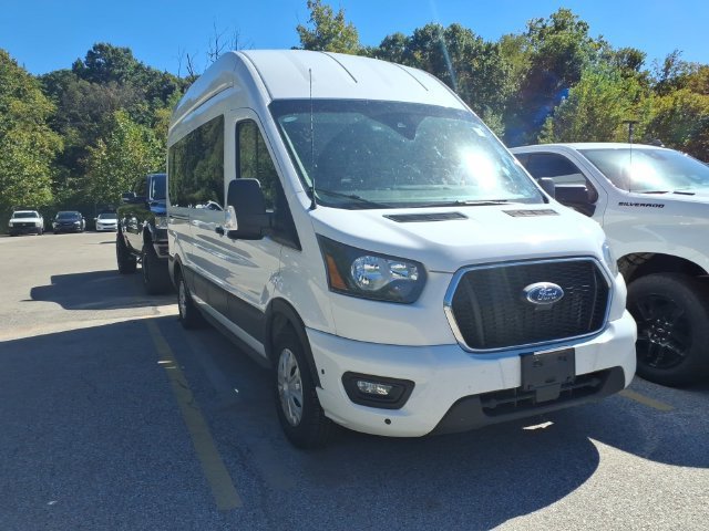 Used 2025  Ford XL image 2