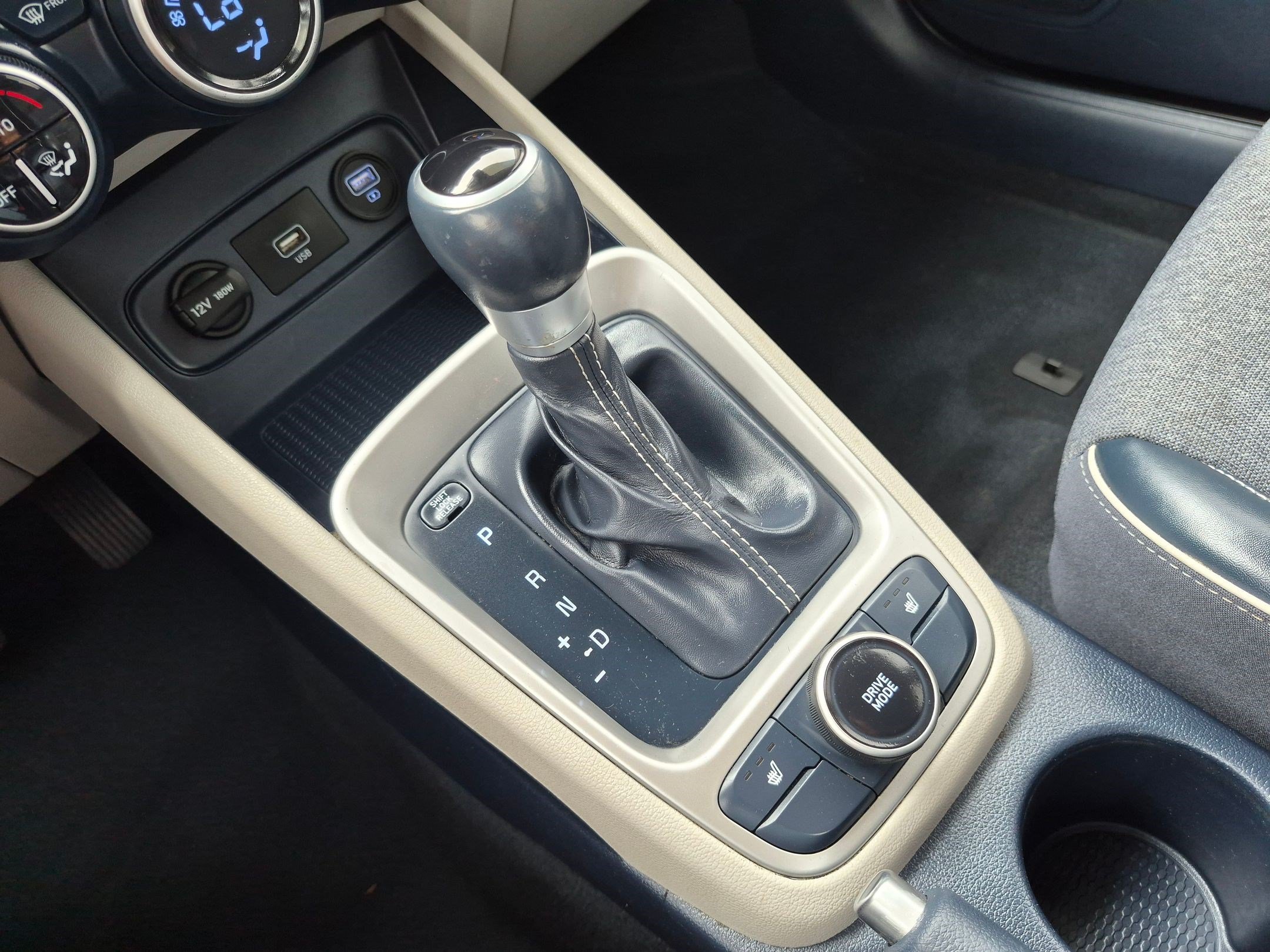 Used 2021 Denim Hyundai Denim image 25