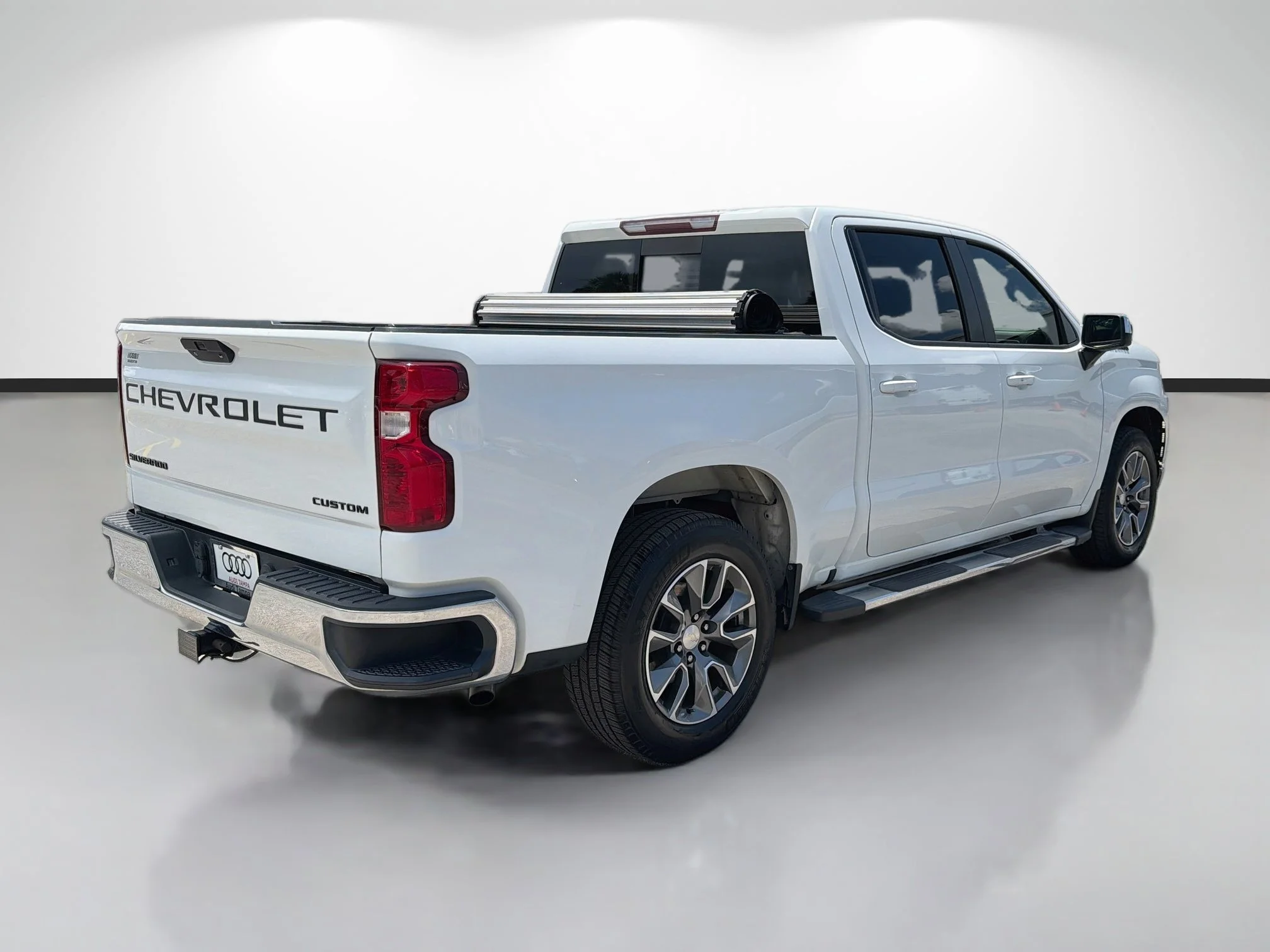 Used 2020 Summit White Chevrolet LT image 3