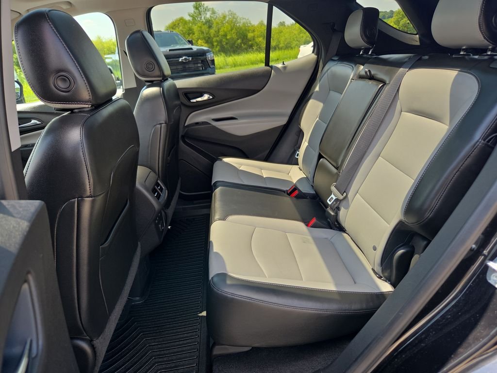 Used 2019 Black Chevrolet Premier image 30