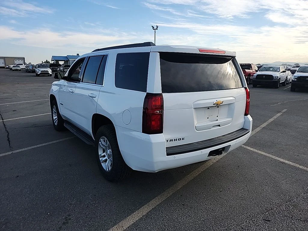 Used 2017 White Chevrolet LS image 9