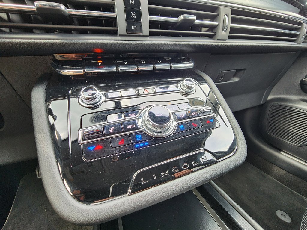 Used 2021 Asher Gray Lincoln Standard image 18