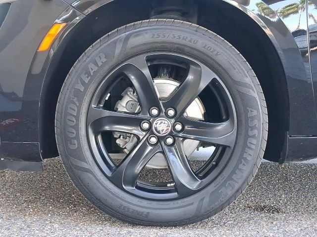 Used 2024 Black Buick Essence image 18