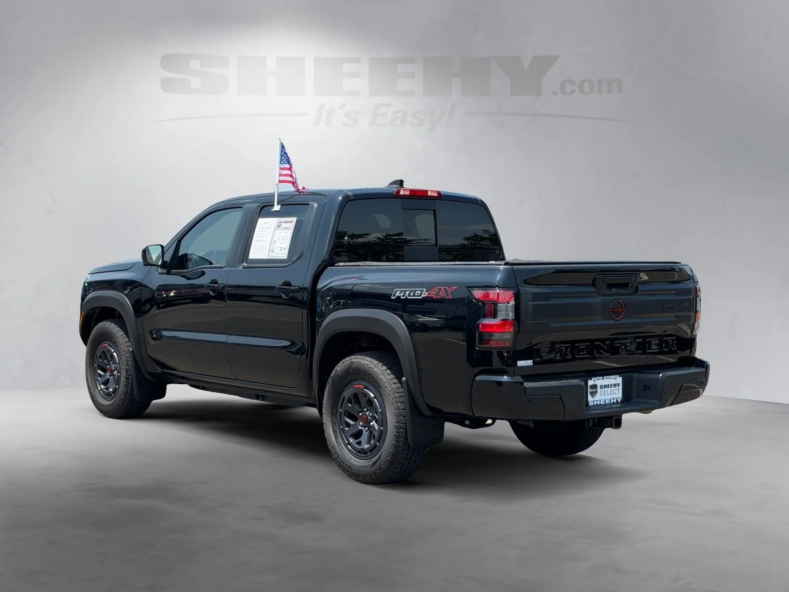 Used 2025 Black Nissan PRO-4X image 15