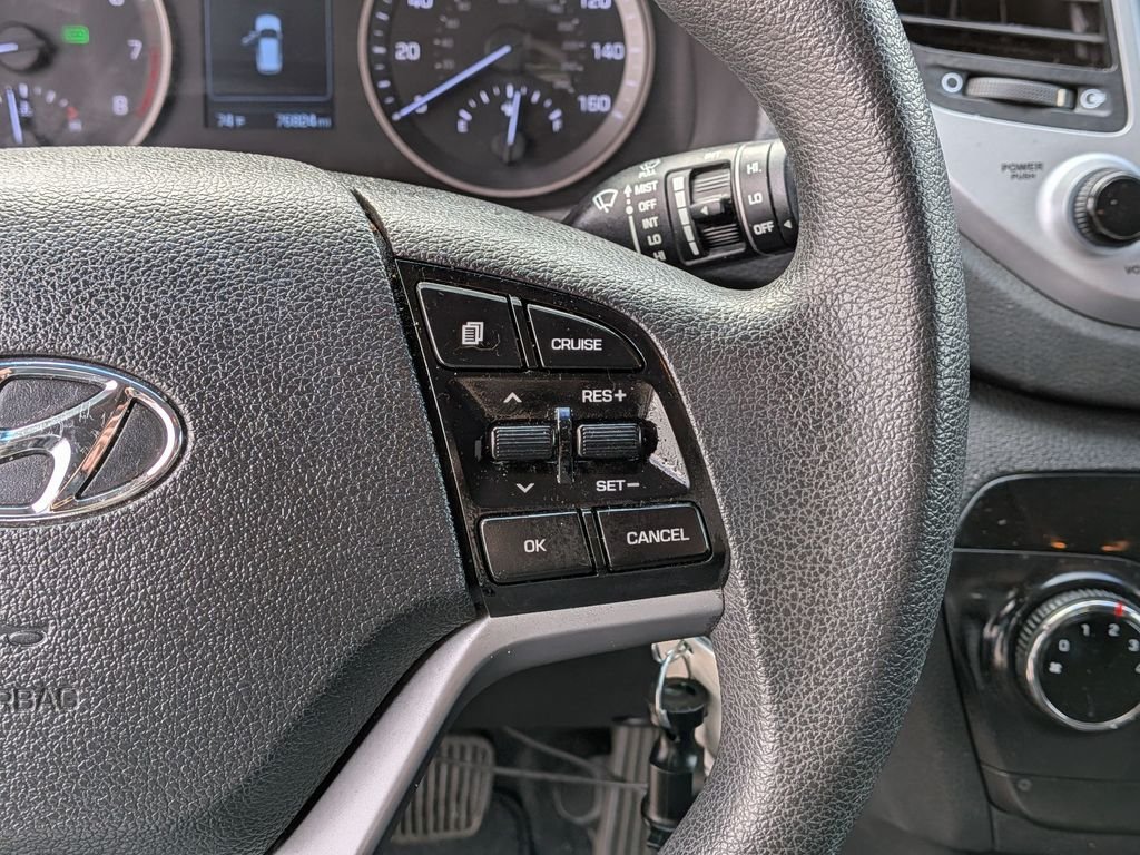 Used 2016 Orange Hyundai SE image 19