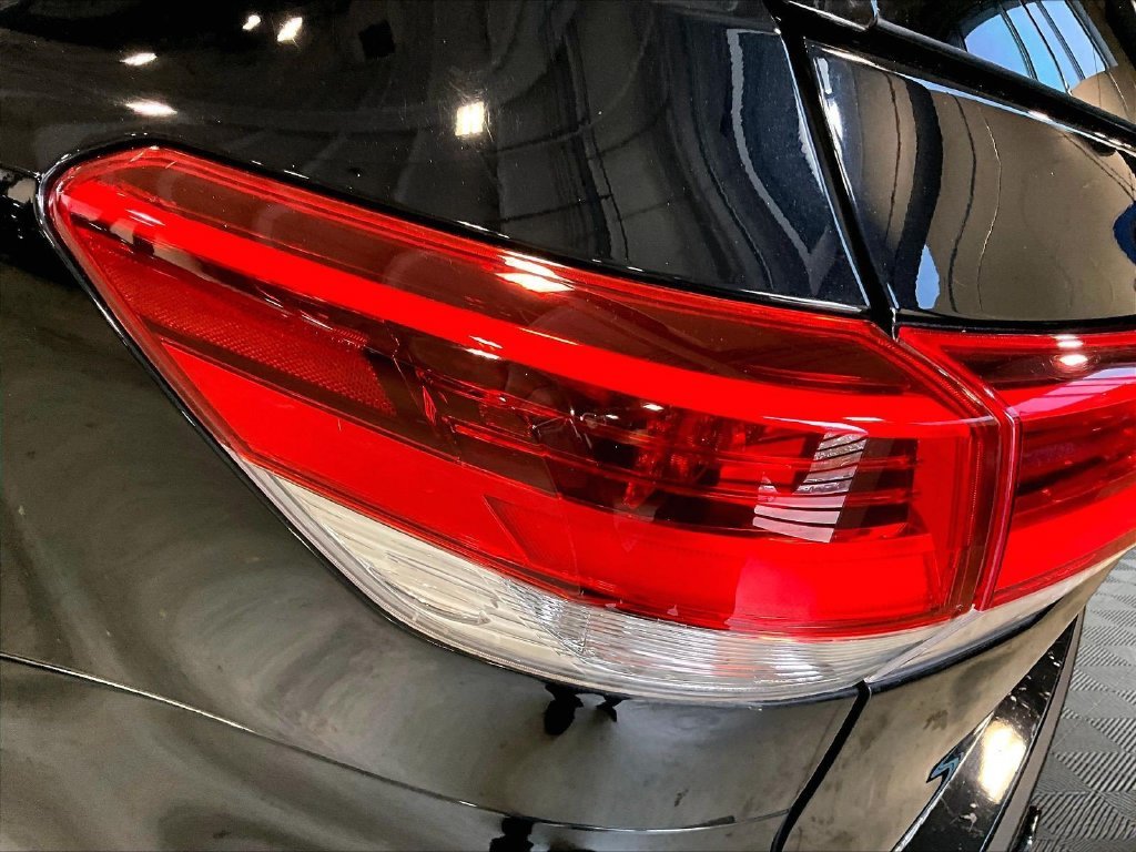 Used 2017 Black Toyota XLE image 35