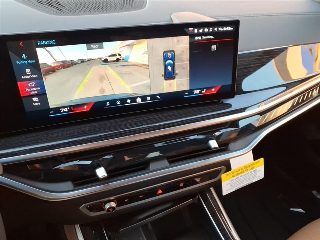 2026 BMW X5 M60i - Photo 8