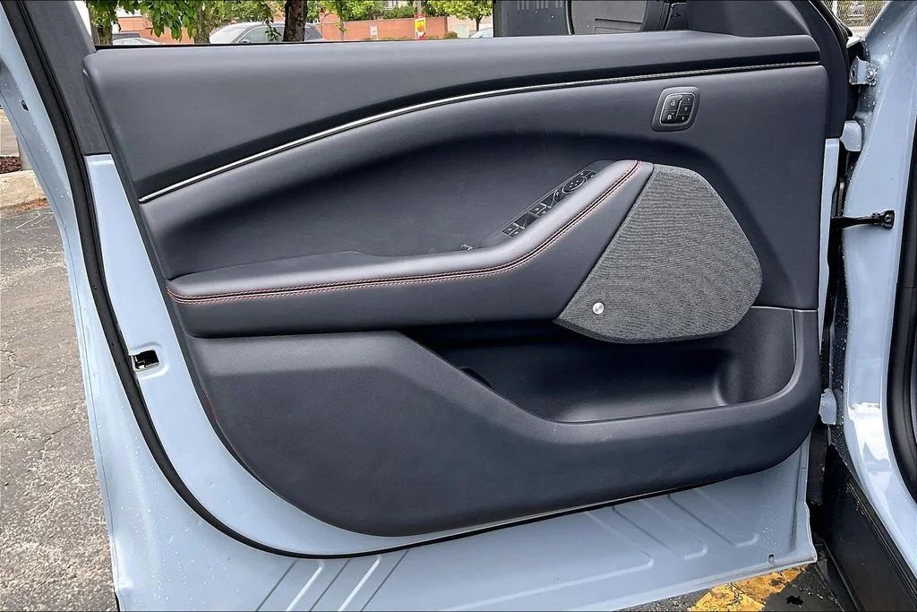 New 2026 Glacier Gray Metallic Tri-coat Ford Premium image 22
