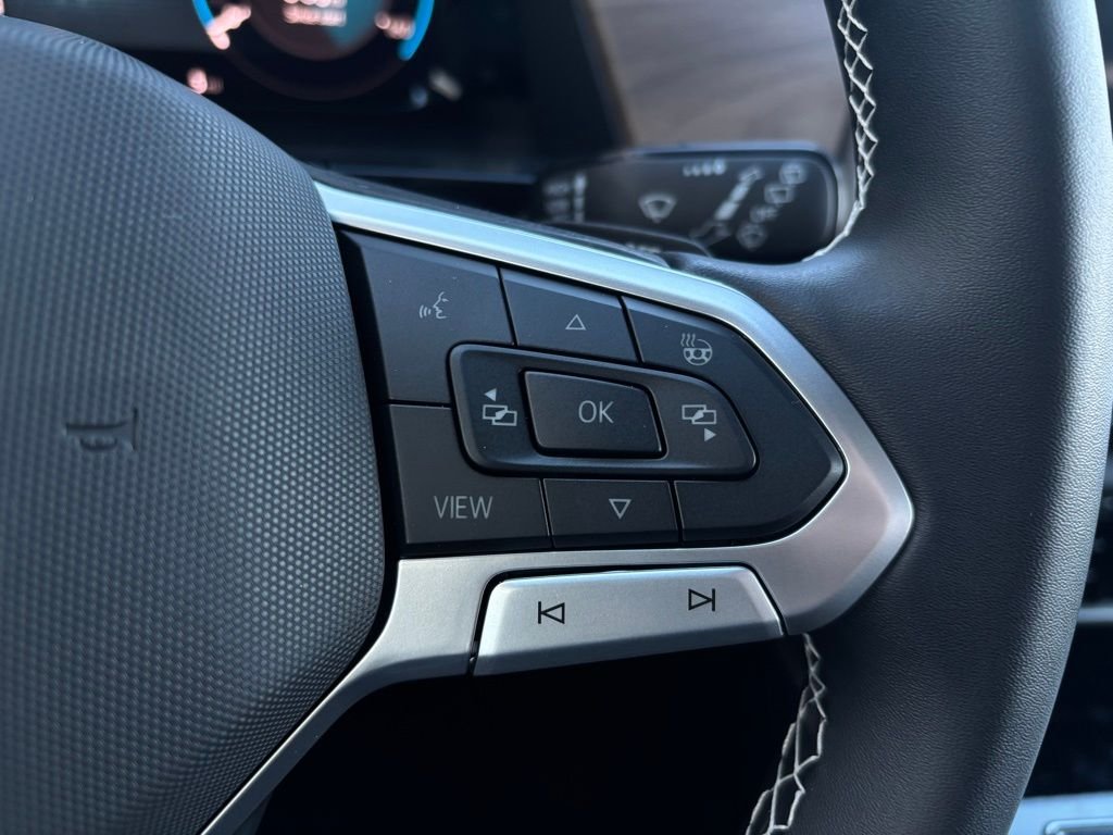 New 2026 Silver Volkswagen 2.0T SE w/Technology image 25