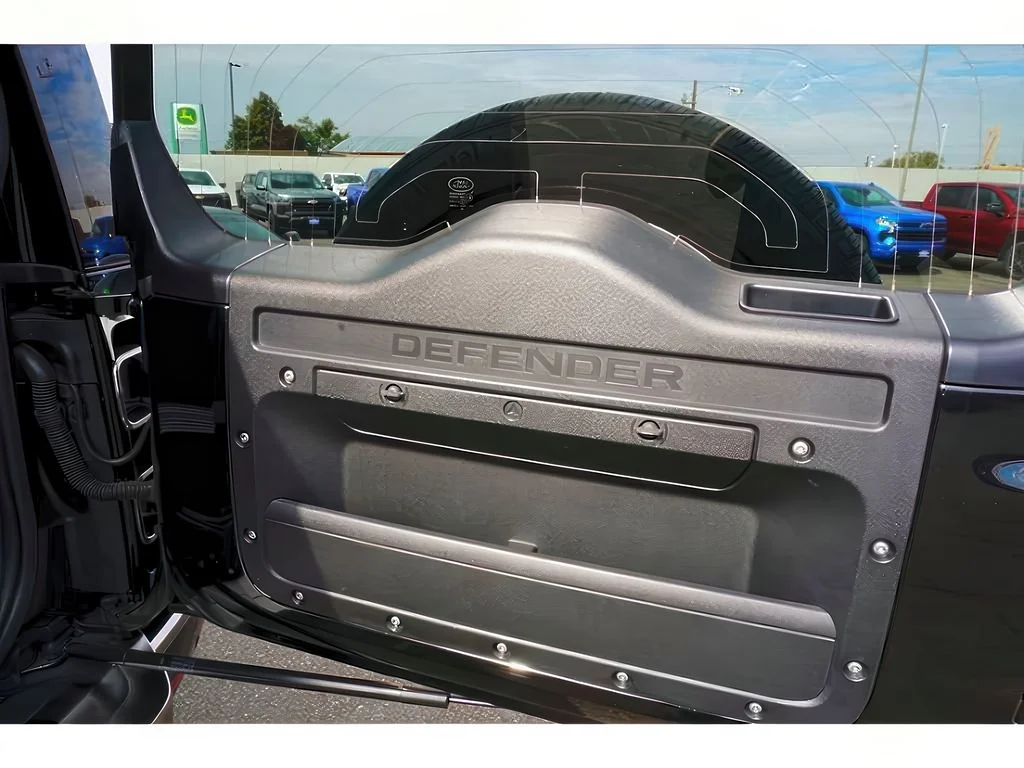 2021 Land Rover Defender X - Photo 38