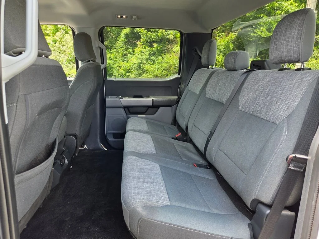 Used 2022 White Ford XLT image 14