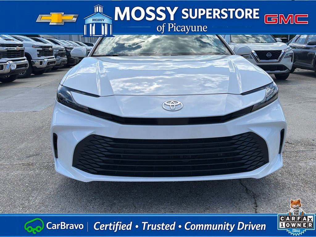 2025 Toyota Camry LE - Photo 10