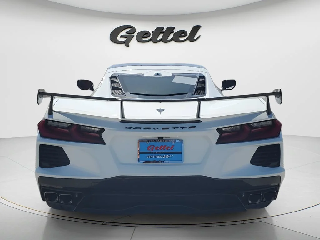 Used 2020 ARCTIC WHITE Chevrolet 2LT image 6