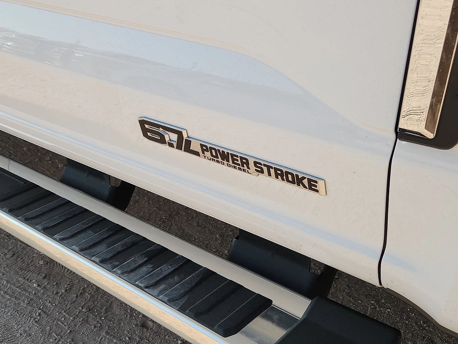 New 2026 Oxford White Ford Lariat image 11